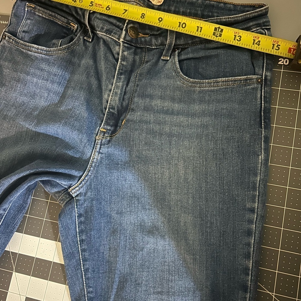 Levis Blue Skinny Jeans with Distressed Details - Picture 10 of 10